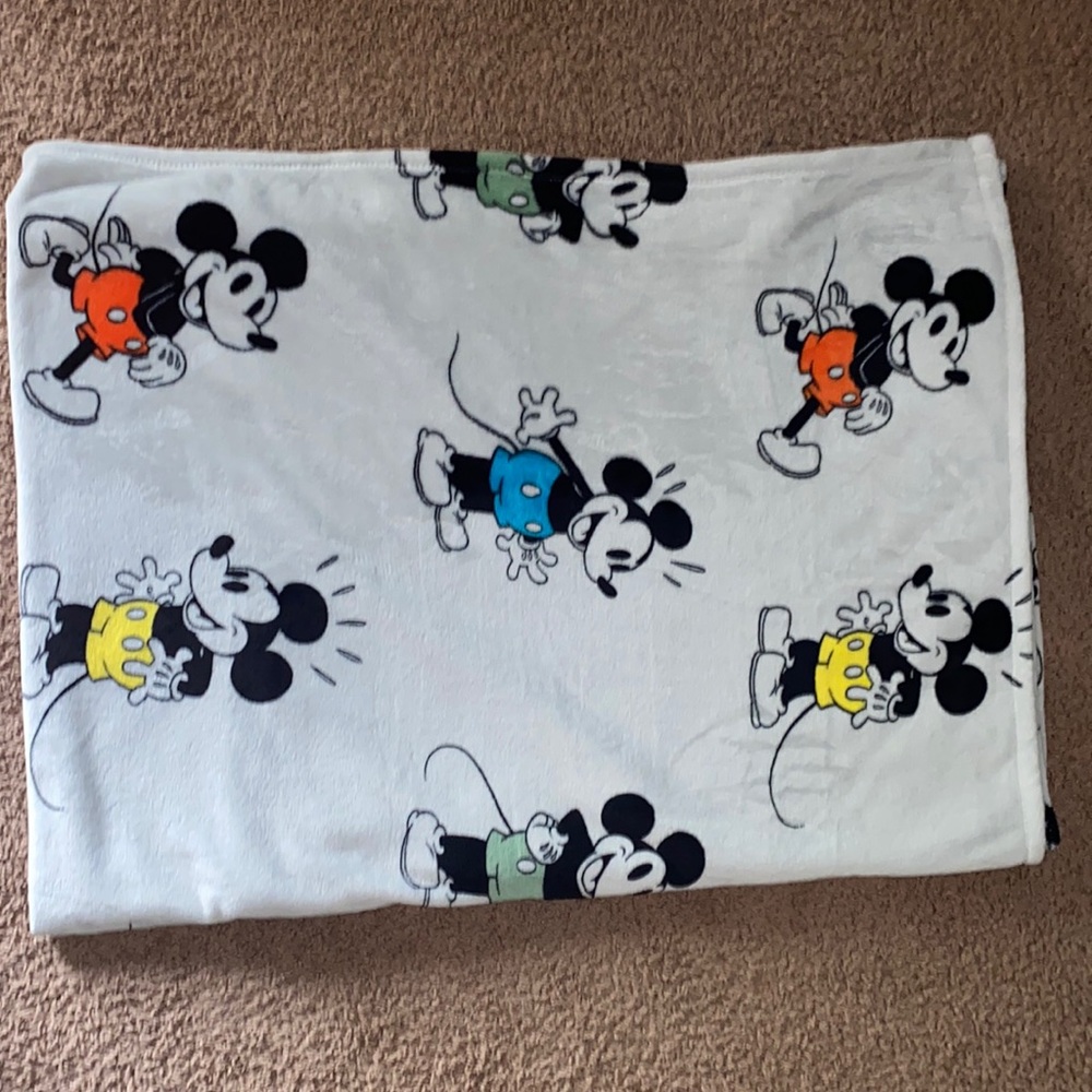 Disney Mickey Mousey blanket